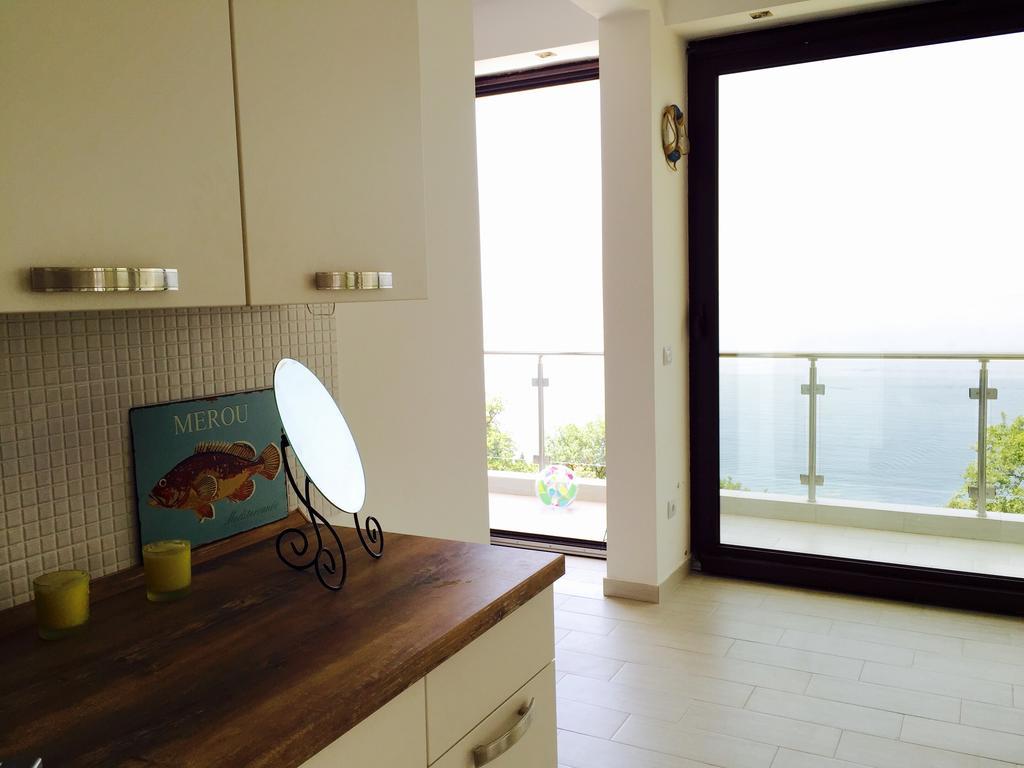 Apartment Superseaview 수토모레 객실 사진