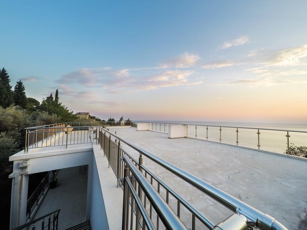Apartment Superseaview 수토모레 객실 사진